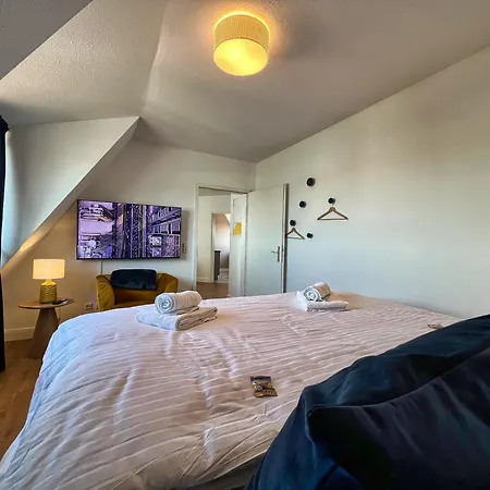 Apartment Helle Großzügige Dachgeschoss I Parkplatz I Schloss Blick #cosiness Company *