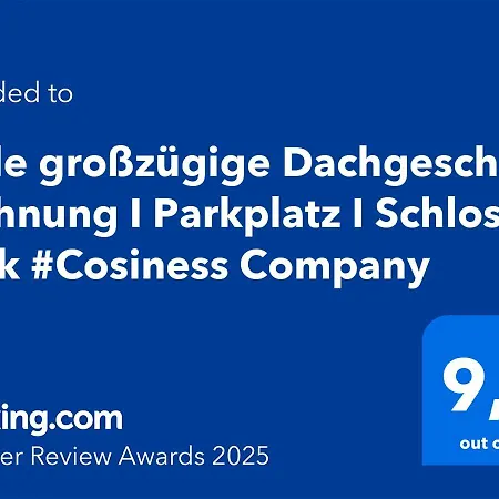 Helle Grosszuegige Dachgeschoss I Parkplatz I Schloss Blick #cosiness Company Apartment *