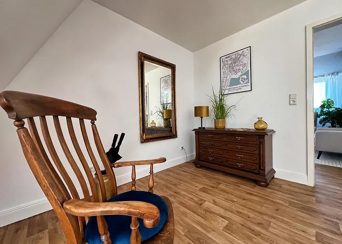 Helle Grosszuegige Dachgeschoss I Parkplatz I Schloss Blick #cosiness Company Apartment Schwerin (Mecklenburg-Vorpommern)