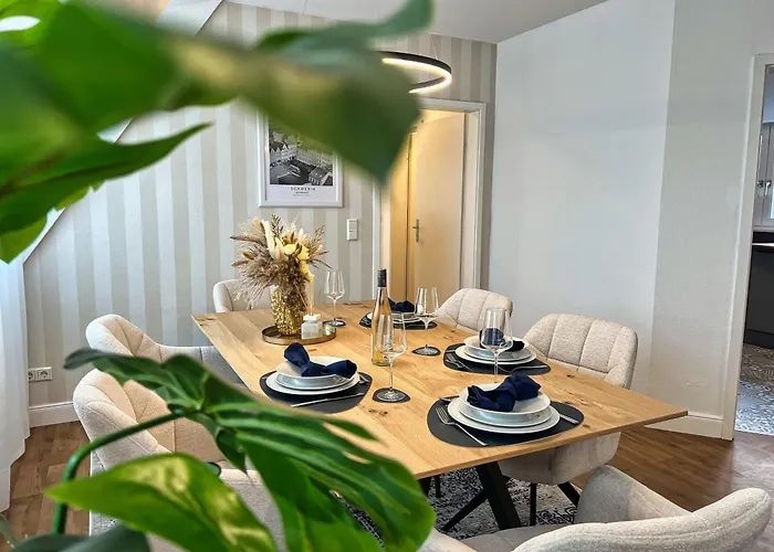 Apartamento Helle Großzügige Dachgeschoss I Parkplatz I Schloss Blick #cosiness Company Schwerin (Mecklenburg-Vorpommern)