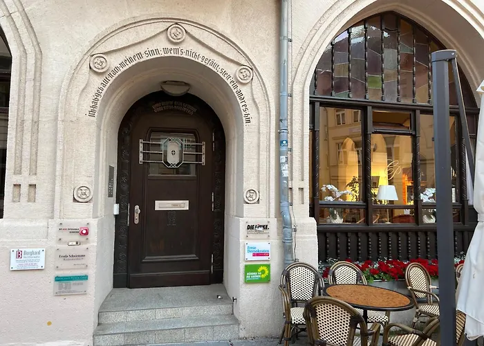 Apartment Helle Grosszuegige Dachgeschoss I Parkplatz I Schloss Blick #cosiness Company *